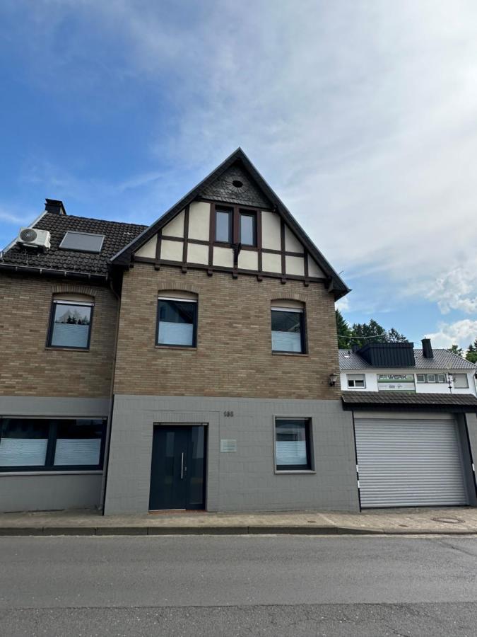 Deluxe Am Ring Adenau Exterior foto